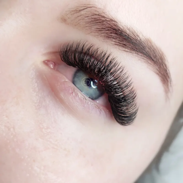 Refill for Mega Volume Eyelash Extensions | 50 minutes