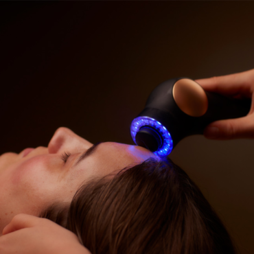 Microcurrent Cocktail Lift + LED Light Therapy | 1 hr