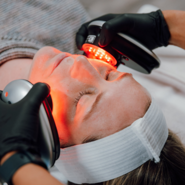 Restore Eternal Hydra Facial + LED Light Therapy + Free | 1 hr 30 Minutes